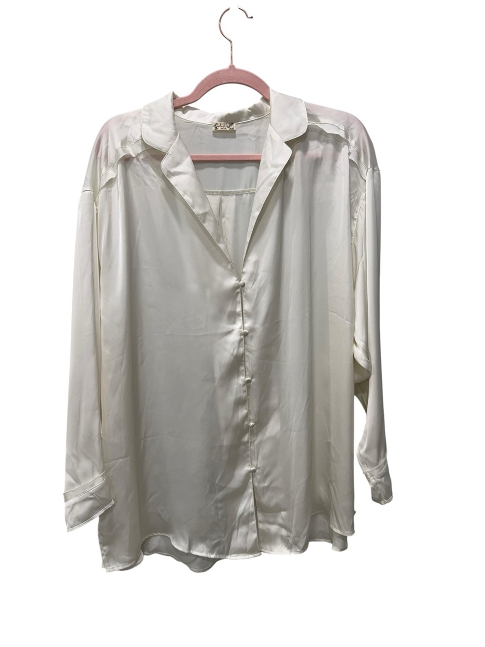 Free People White Button-Up Tunic Shirt. Medium Oversized. PTP is 25 - Picture 2 of 8